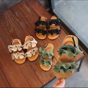 Little girls sandals